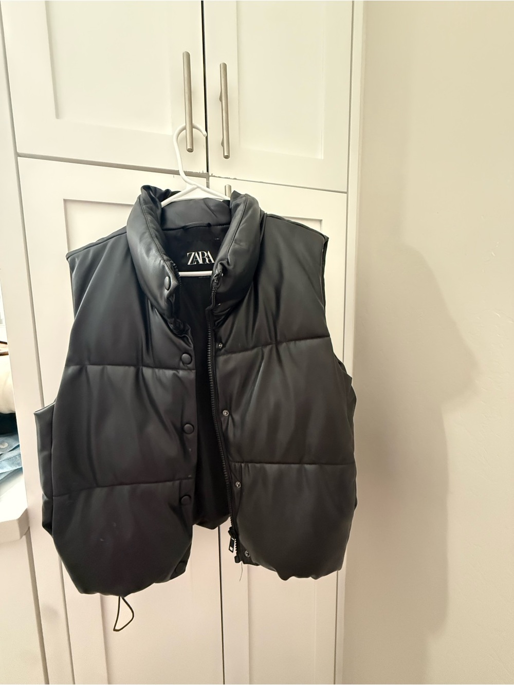 ZARA Black Quilted Puffer Vest